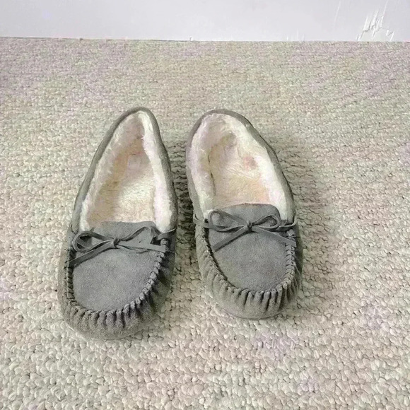 Grey Moccasins Women’s Size 9 - Picture 2 of 8